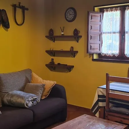 Casa Antiguo Obrador Llanuces