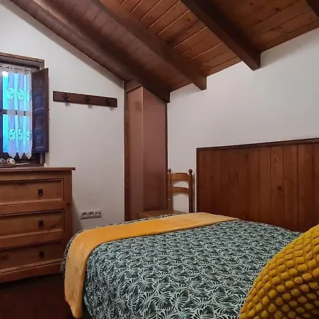 Casa Antiguo Obrador * Llanuces